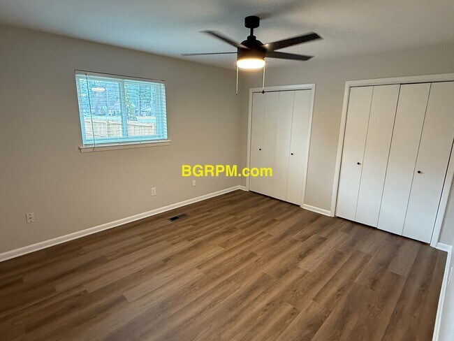 Building Photo - 3 BD 2 BA
