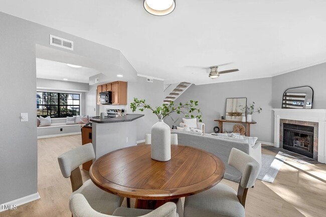 Building Photo - 7706 Falcon Rest Cir