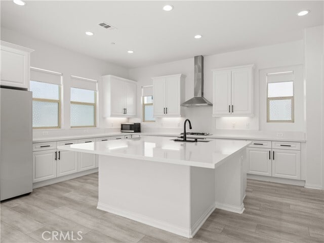 Building Photo - 27448 Pioneer Ct