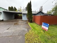 Building Photo - 465 Madrona Ave SE