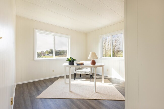 Building Photo - 14775 Black Forest Rd