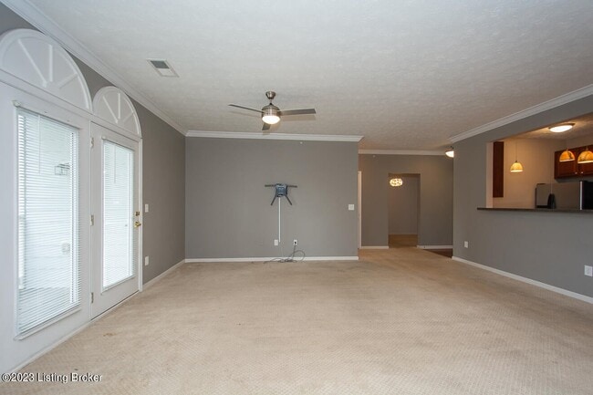 Building Photo - 2704 Bradford Commons Dr