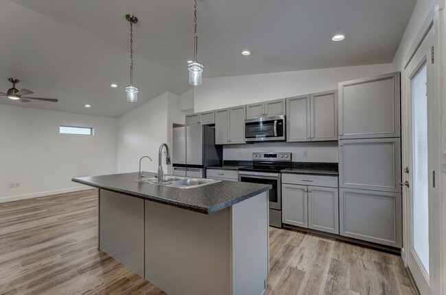 Building Photo - 5249 Coal Bank Dr