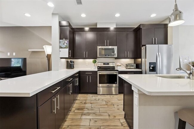 Building Photo - 7242 Serenity Bend