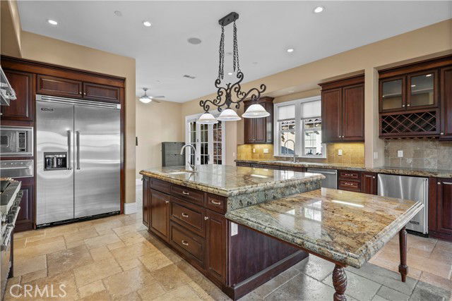 Building Photo - 18 Via Cima