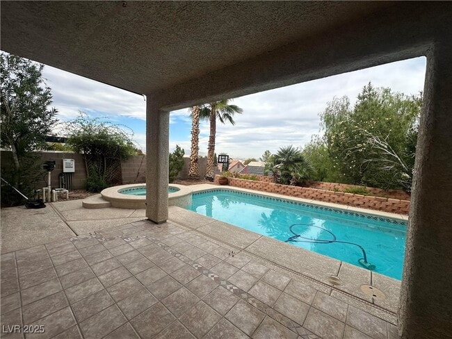 Building Photo - 1236 Sonatina Dr