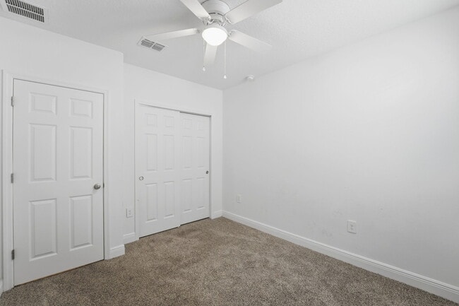 Building Photo - 205 Links Ter Blvd