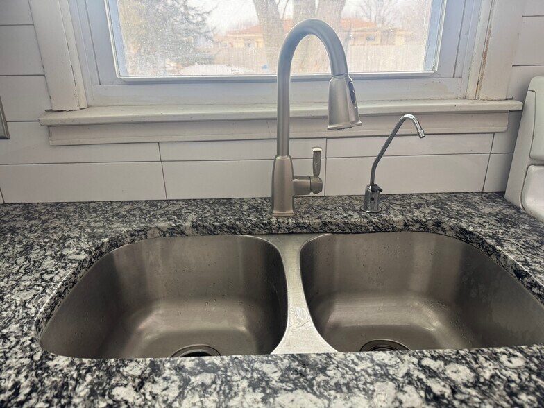 Purified drinking water builded in - 2305 Mayfield Ave