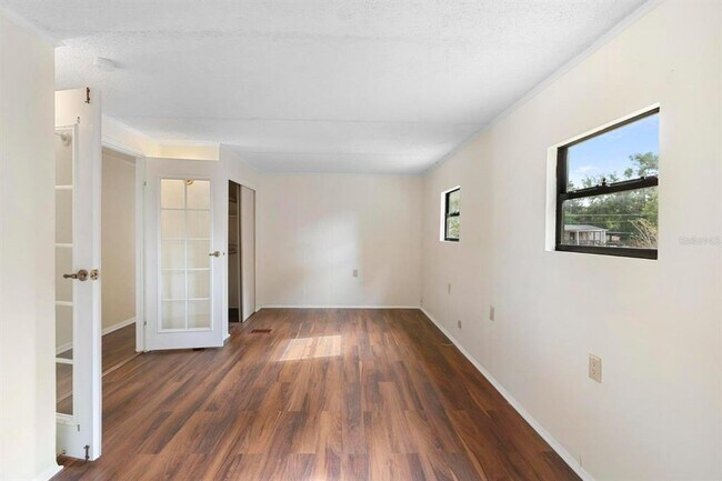 Building Photo - 831 Wolf Trail