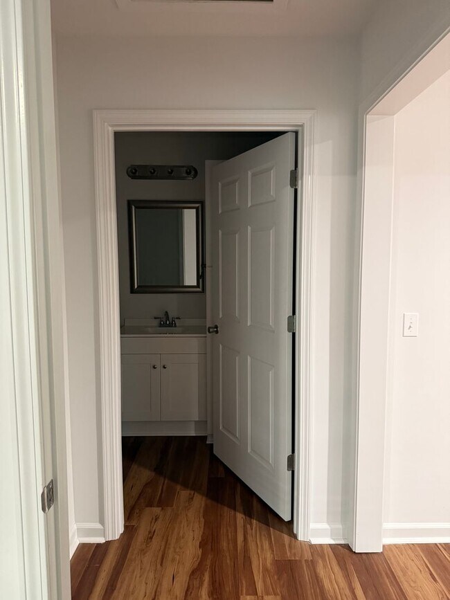 Building Photo - 215 Charleston Dr