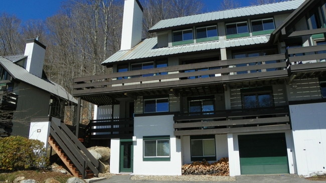 Building Photo - 18 Highview Rd