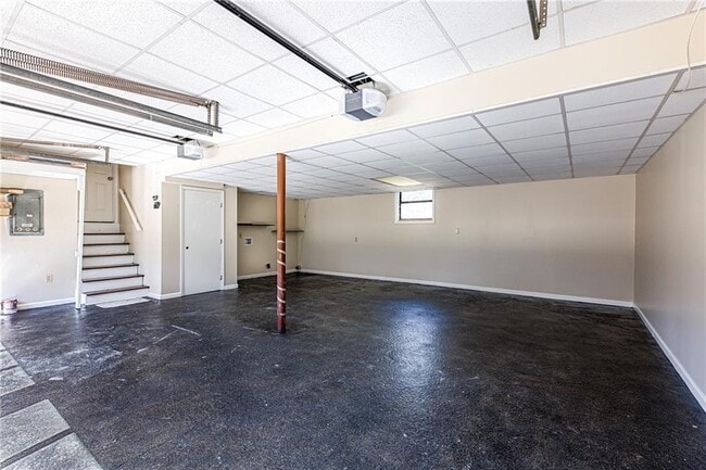 Building Photo - 6080 Stone Wood Dr NW