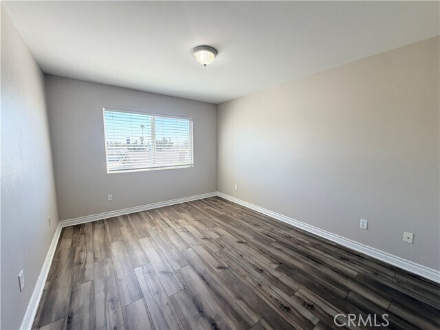 Building Photo - 215 N Spruce Ave