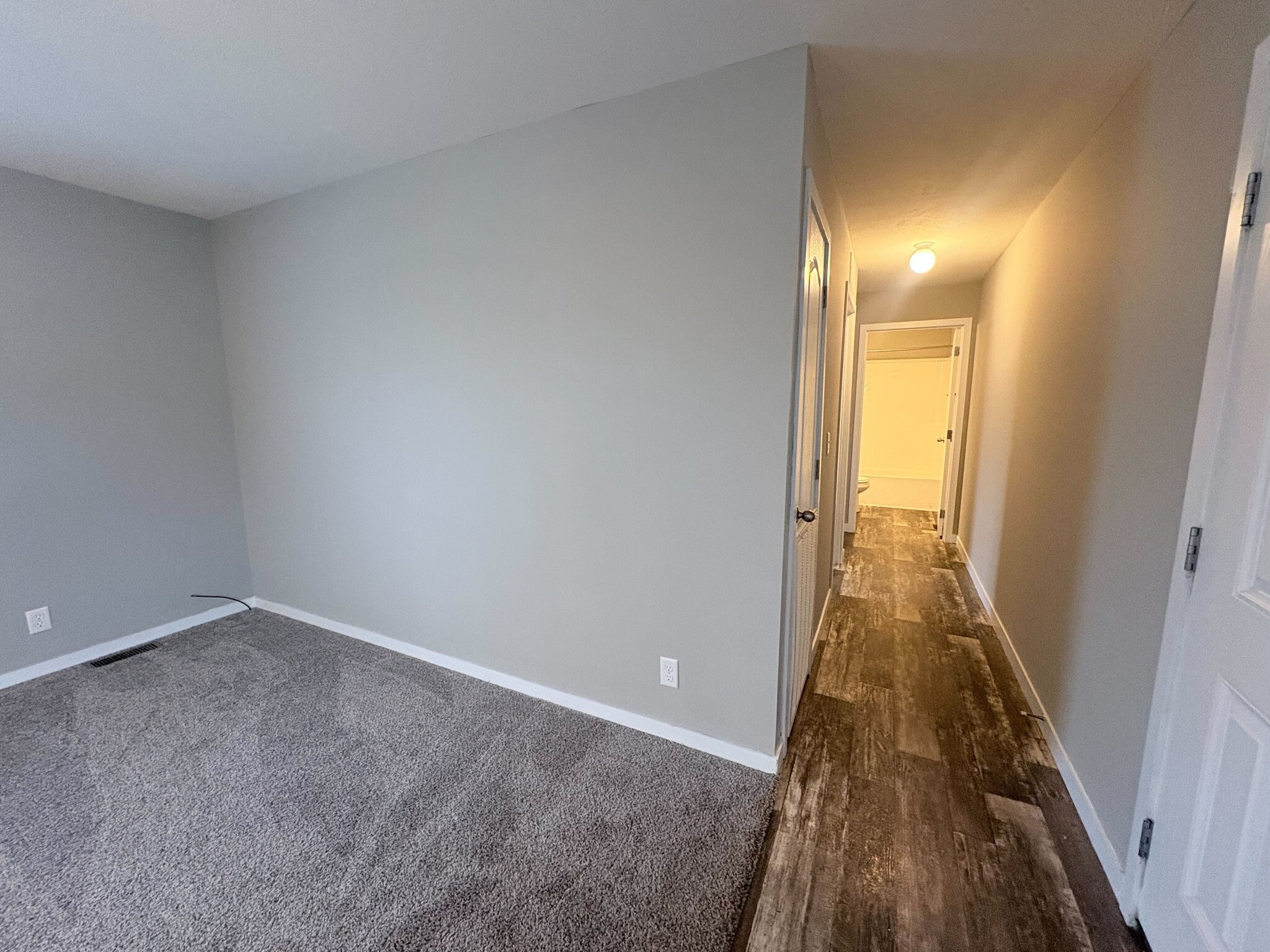 Building Photo - 10610 State Rte 762