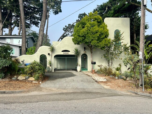 Building Photo - 671 Taylor St