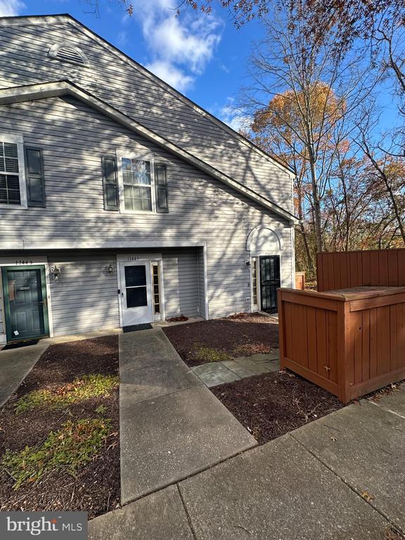 Building Photo - 11445 Deepwood Dr