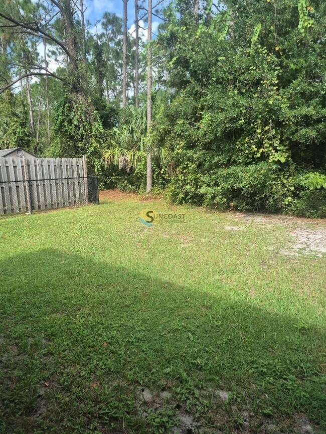 Building Photo - 13 September Pl