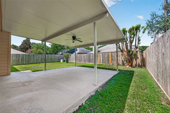 Building Photo - 1522 Brook Grove Dr