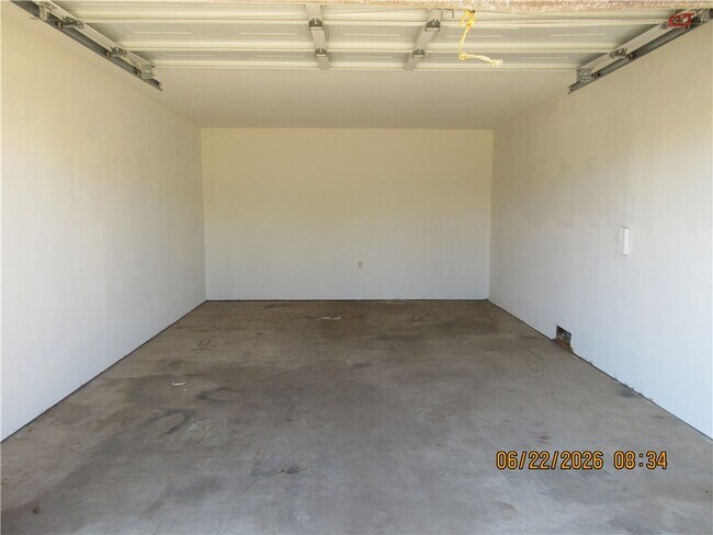 Building Photo - 3096 E Butler Ave