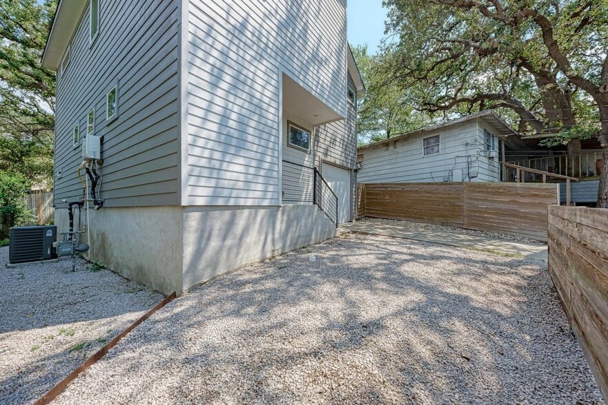 Building Photo - 5308 Downs Dr