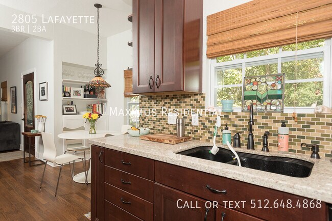 Building Photo - 2805 Lafayette-