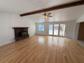 Building Photo - 105 S Kendall St