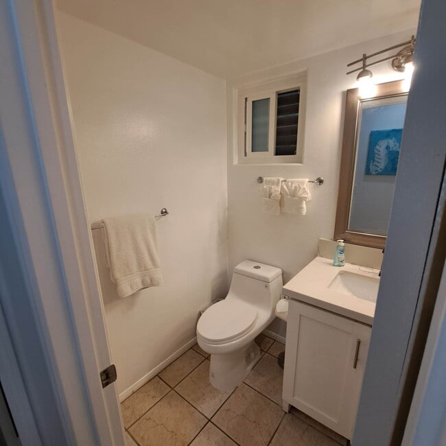 Building Photo - 828 Ostend Ct