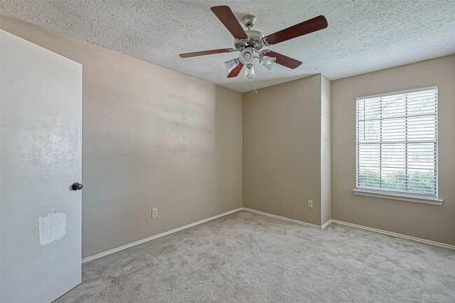 Building Photo - 923 Mayweather Ln