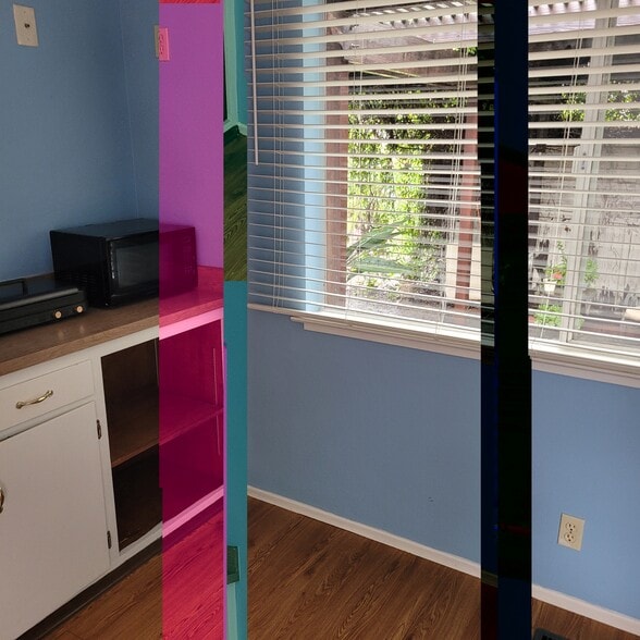 Building Photo - 1726 Crescent Dr