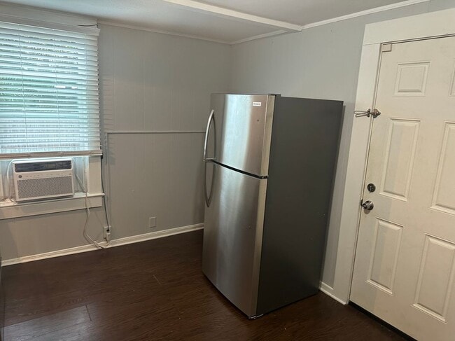 Building Photo - 1515 Palm Ave