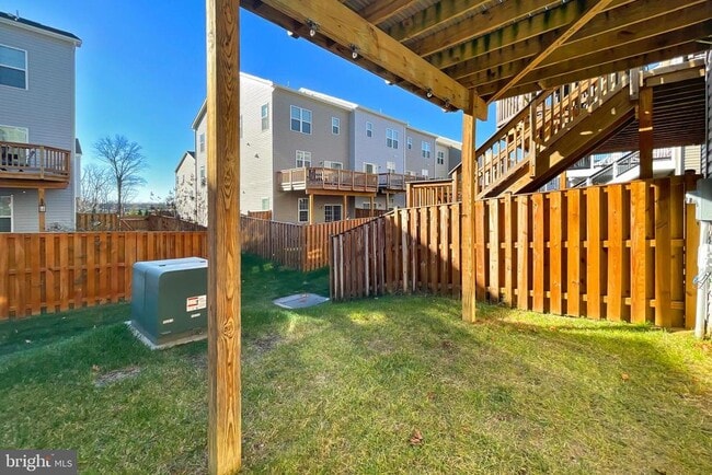 Building Photo - 210 Apsley Terrace