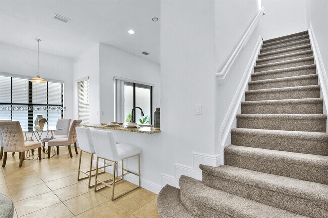 Building Photo - 8354 NW 39th Ct