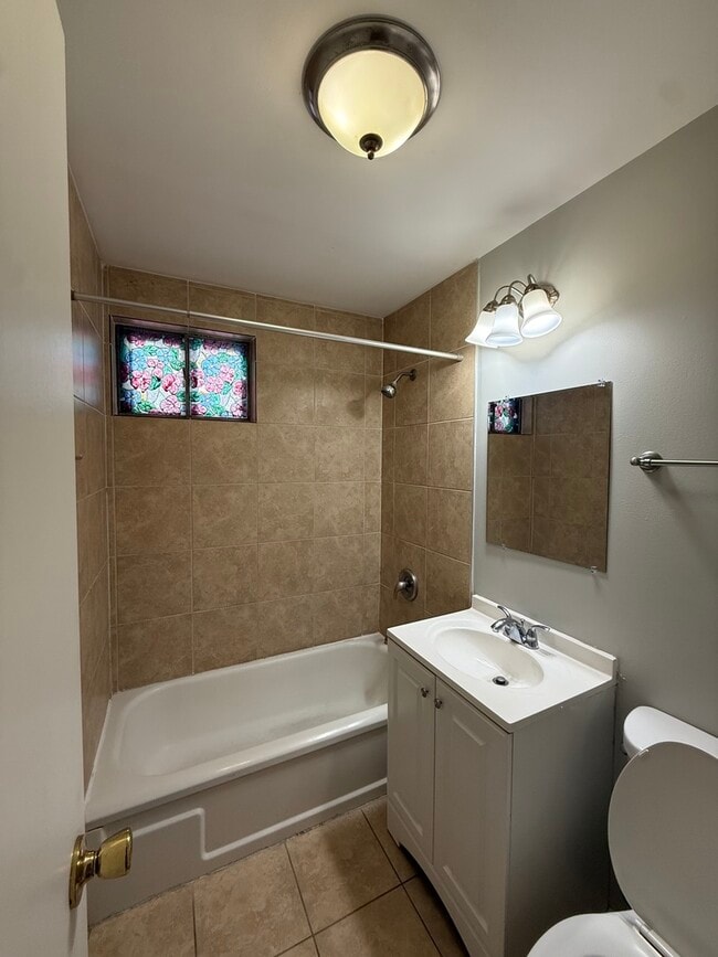 Building Photo - 803 Dorman Dr