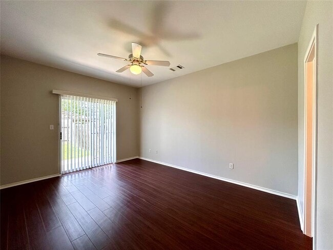 Building Photo - 12303 Abney Dr