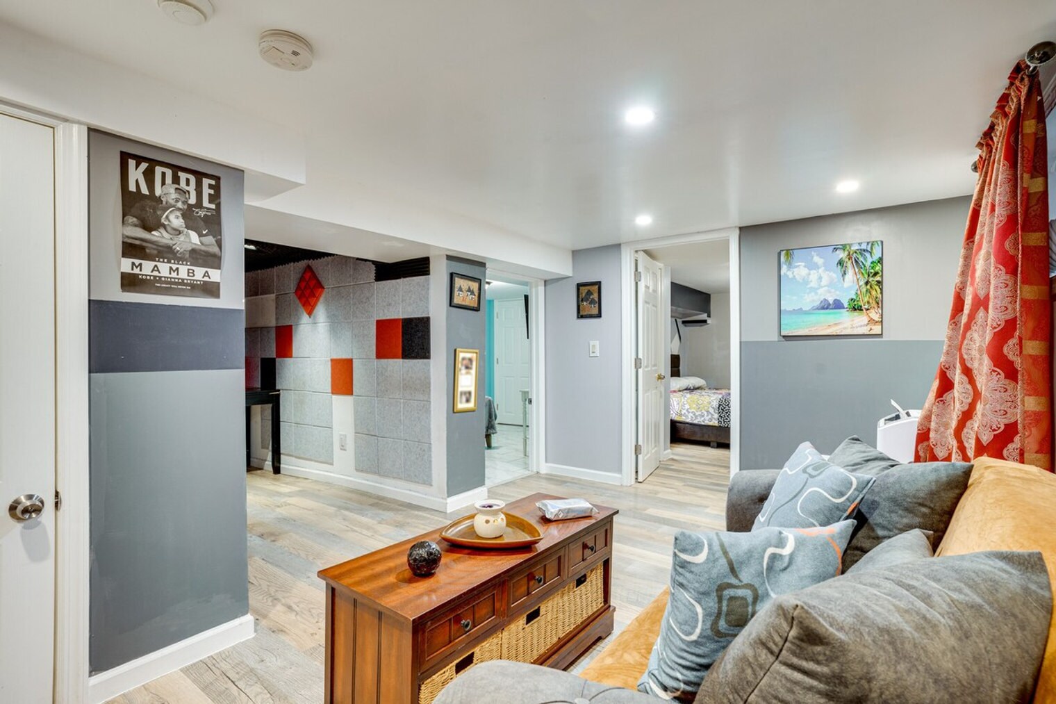 Building Photo - 787 S 13th St