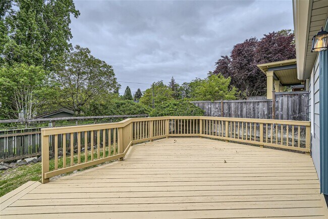 Building Photo - New Price!! Newly Remodeled 2BR/1BA House ...