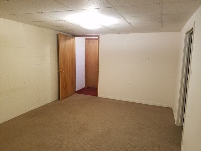 Building Photo - 3603 Laurinda Dr