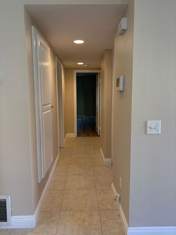 Building Photo - 22822 Kuka Cir