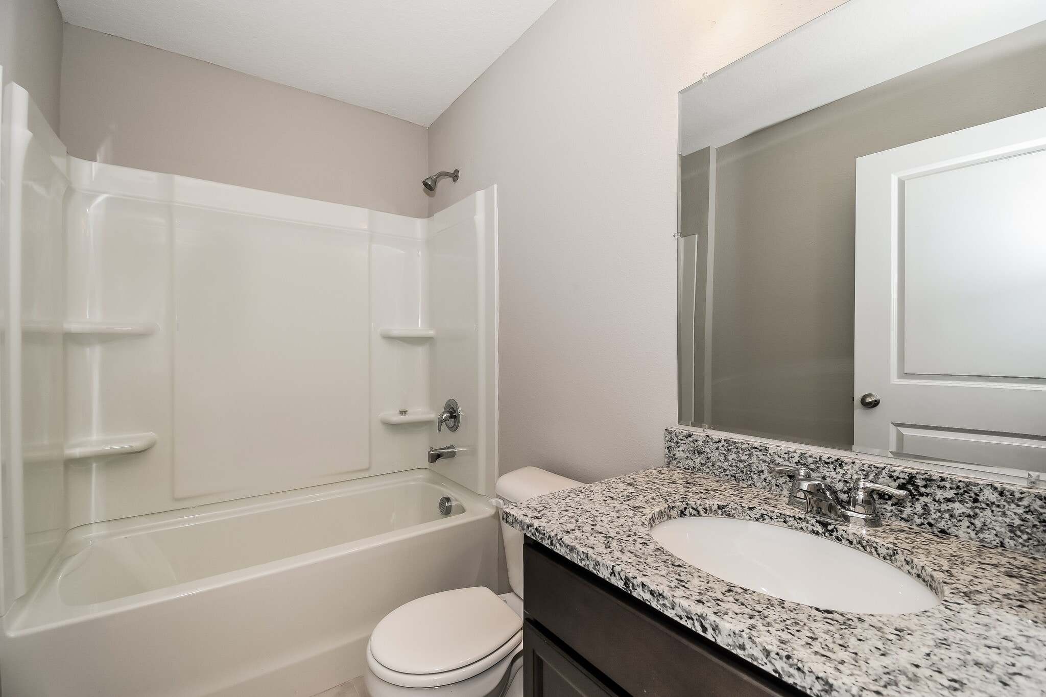 Building Photo - 7355 New Mdws Ct
