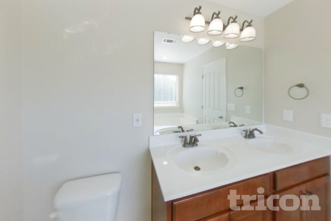 Building Photo - 510 Norwell Ln