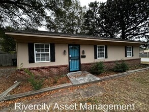 Building Photo - 4571 Sea Isle Rd