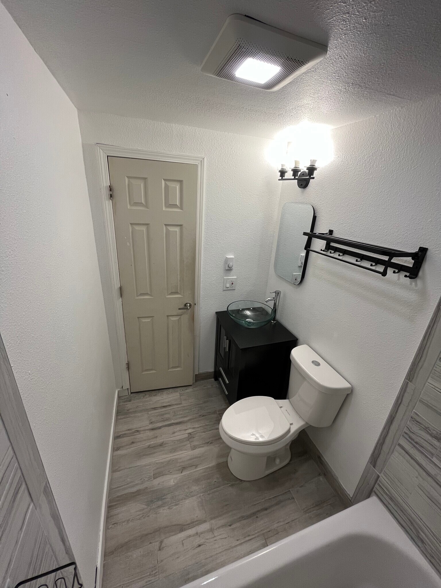 Building Photo - 17952 E Gunnison Pl