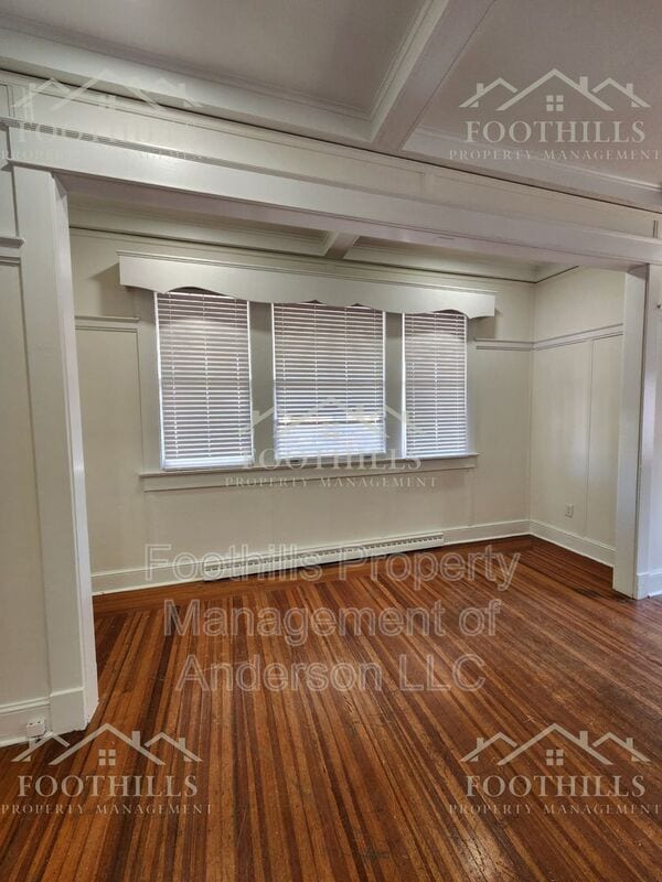 Building Photo - 306 E Calhoun St