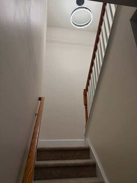 Building Photo - 5263 Blue Sky Dr