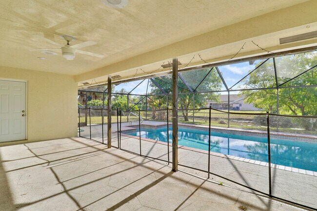 Building Photo - 14616 Autumn Ave