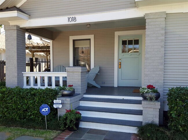 Building Photo - 1018 Highland St