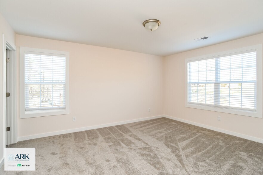 Building Photo - 169 Ruthaven Dr
