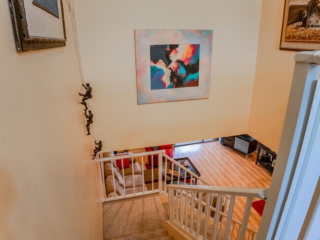 Building Photo - 1903 NE Media Ave