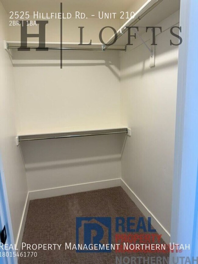 Building Photo - 2525 Hillfield Rd.-Unit 210