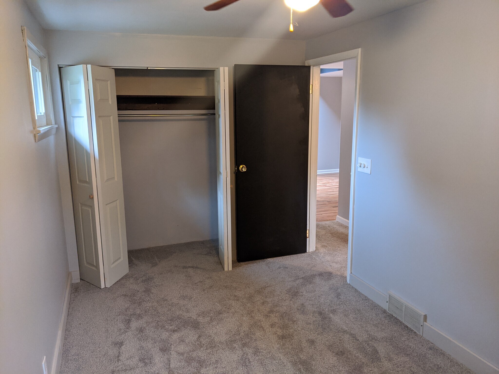 Bedroom 1 - 20 Portland St